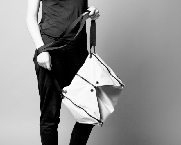 steffi b&uuml;hlmaier steffibuehlmaier - falter - bag design - model with bag