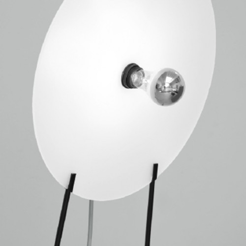 steffi b&uuml;hlmaier steffibuehlmaier - oh lamp - design - detail of lamp diffusor and light bulb