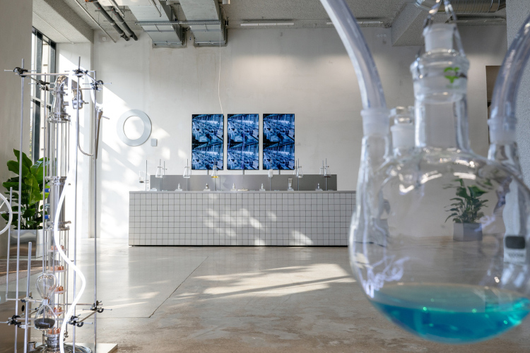 Steffi Bühlmaier Set Design. Tiled counter for skincare brand The Ordinary’s temporary showroom at the Highsnobiety Store in Berlin.